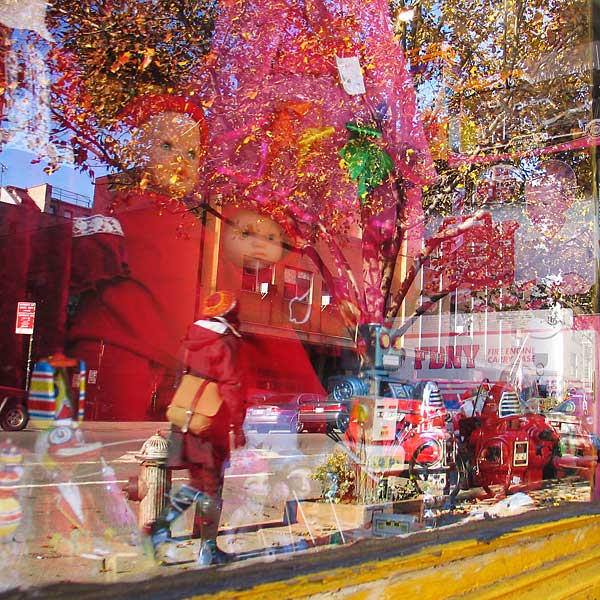 fredhatt-08-toyshop Toy Shop, 2008, photo by Fred Hatt