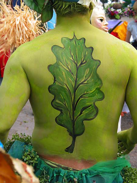 fredhatt-green-man Green Man, 2004, bodypaint and photo by Fred Hatt