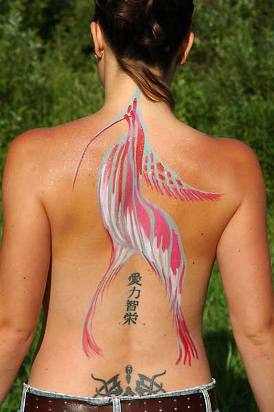 fredhatt-walking-bird Walking Bird, 2005, bodypaint and photo by Fred Hatt