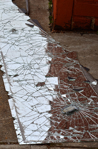 fredhatt-2012-broken-mirror